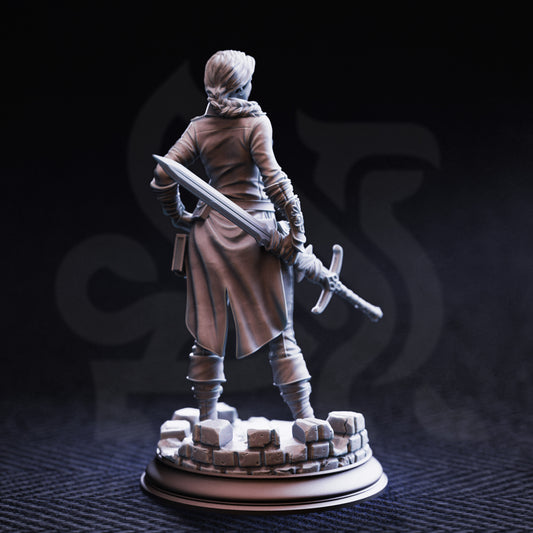 Lieutenant Gwendolen Proud - Senior Justiciar - Back