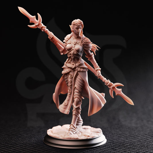 Ninera Glynvari - Blade of the Crescent Moon - Front