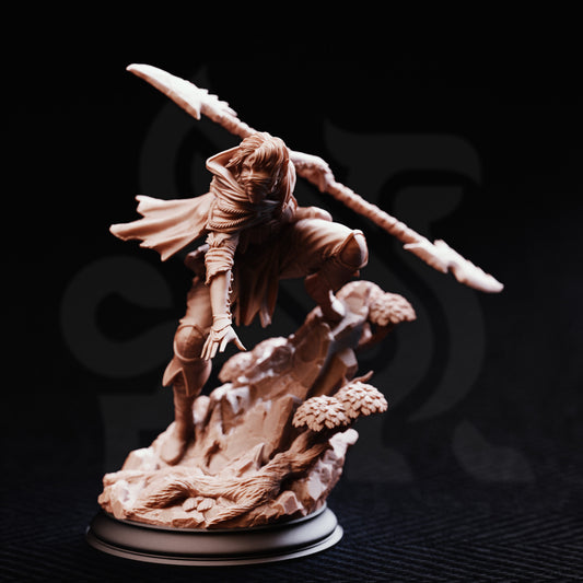Tira of the Farlands - Outlander Ranger - Front